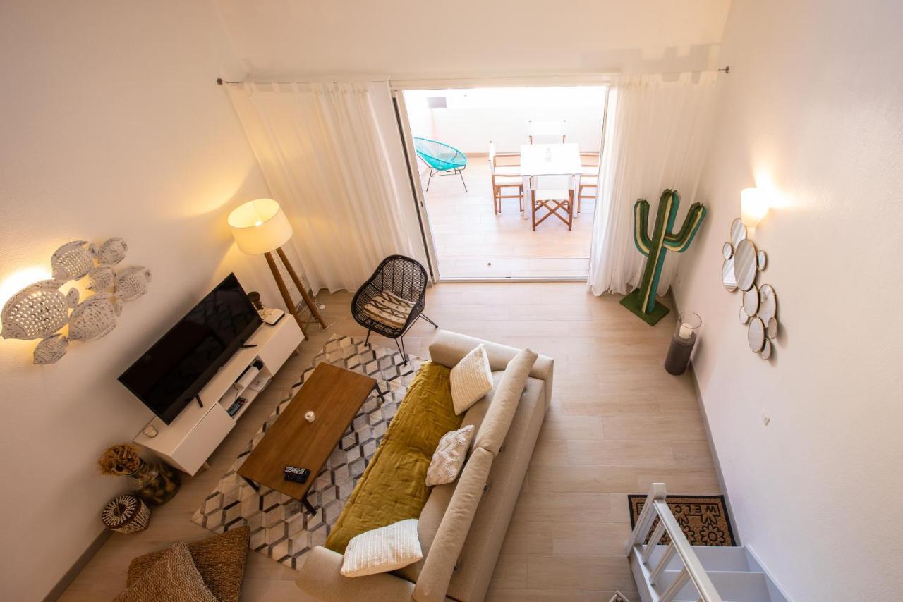 Stunning New Apartment With View Of Orient Bay Quarter of Orleans Exterior photo